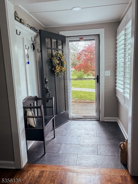 Property Photo: 5 Leslie Ct NJ 08822