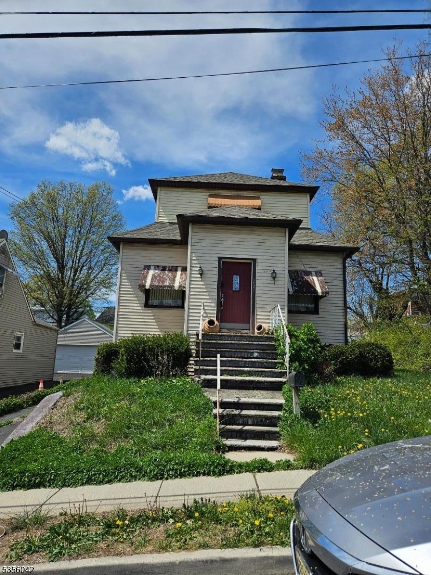 Property Photo: 1584 Andrew St NJ 07083