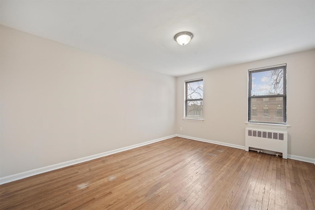 Property Photo:  1011 Avenue C 322  NJ 07002 