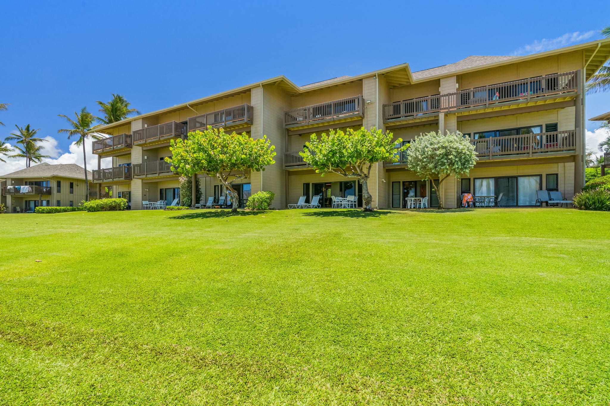 Property Photo: 4460 Nehe Rd 122 HI 96766