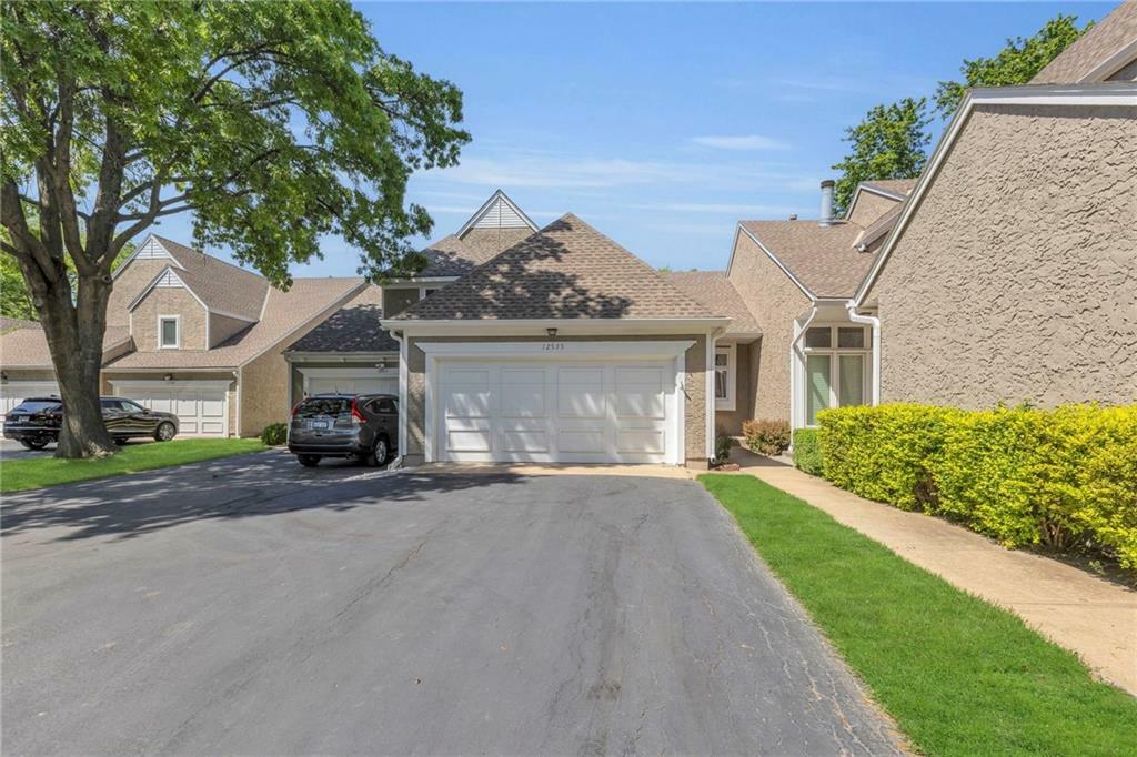 Property Photo: 12535 Barkley Street KS 66209