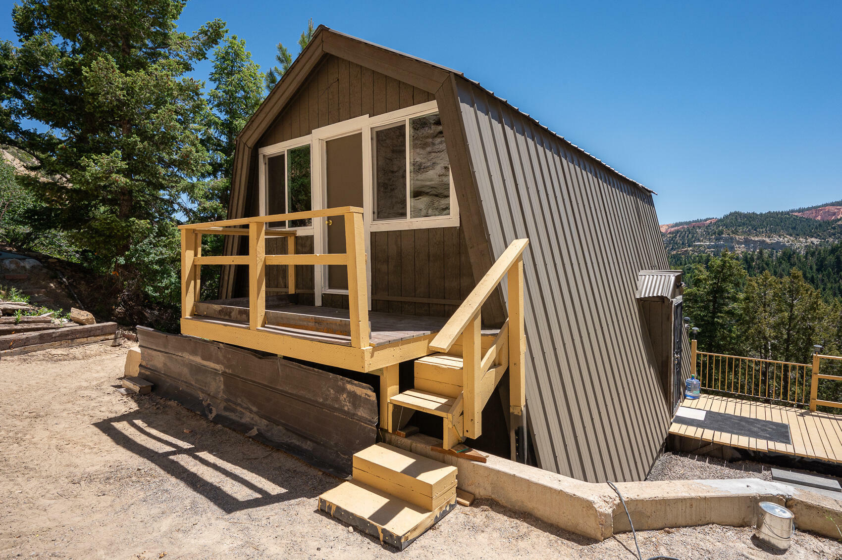 Property Photo: 4630 N White Sands Lp UT 84762