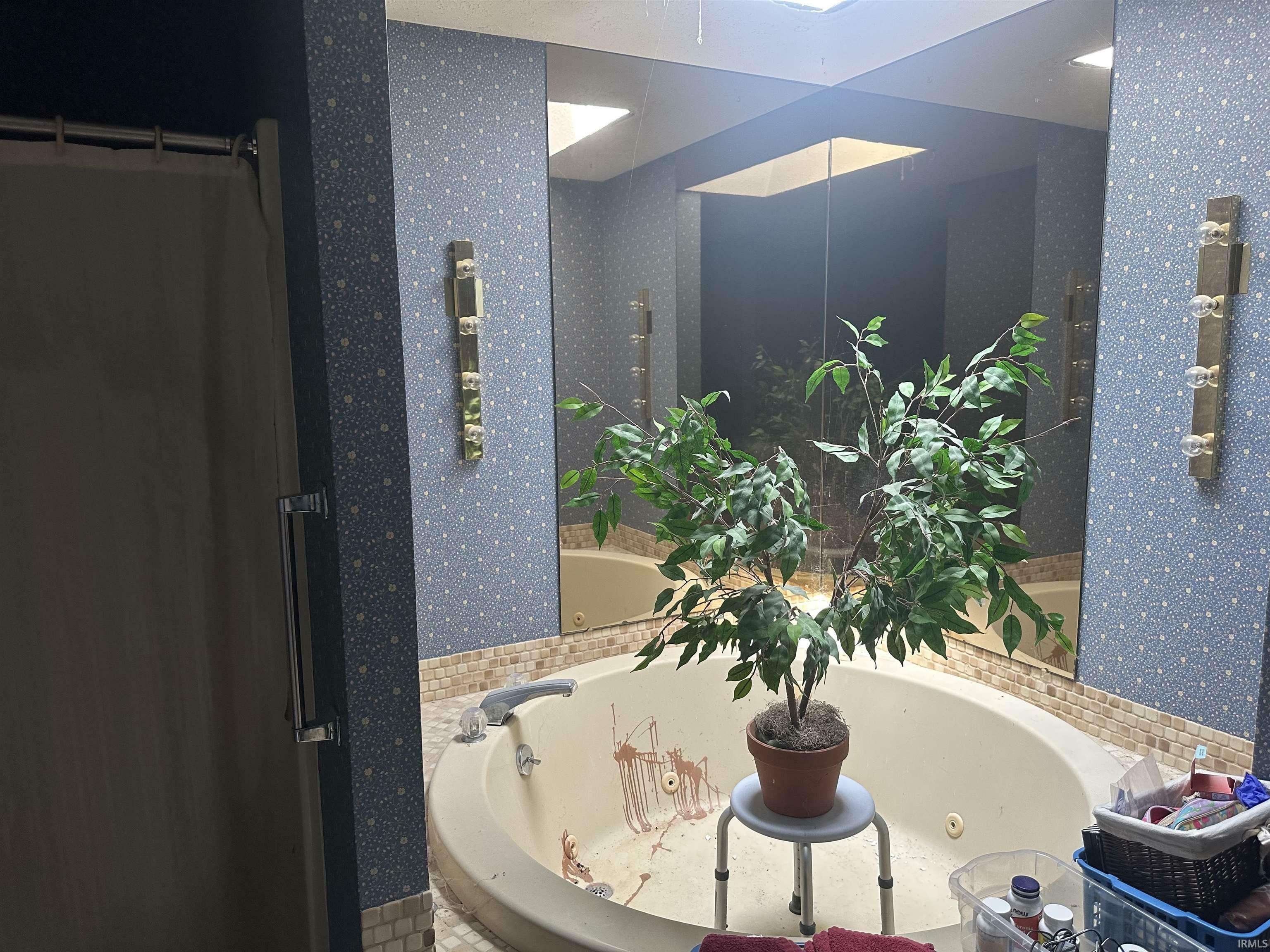 Property Photo: 8122 Roberts Ridge Road IN 47630