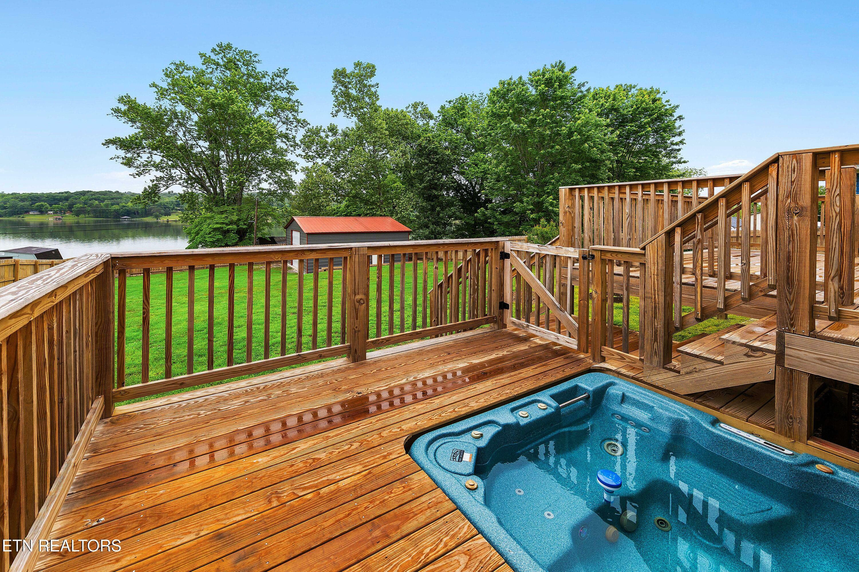 Property Photo: 812 Brown Ave TN 37763