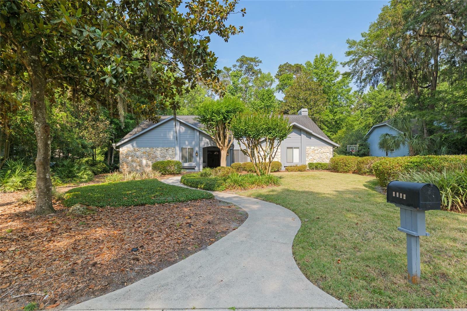 Property Photo: 1012 NW 45th Terrace FL 32605