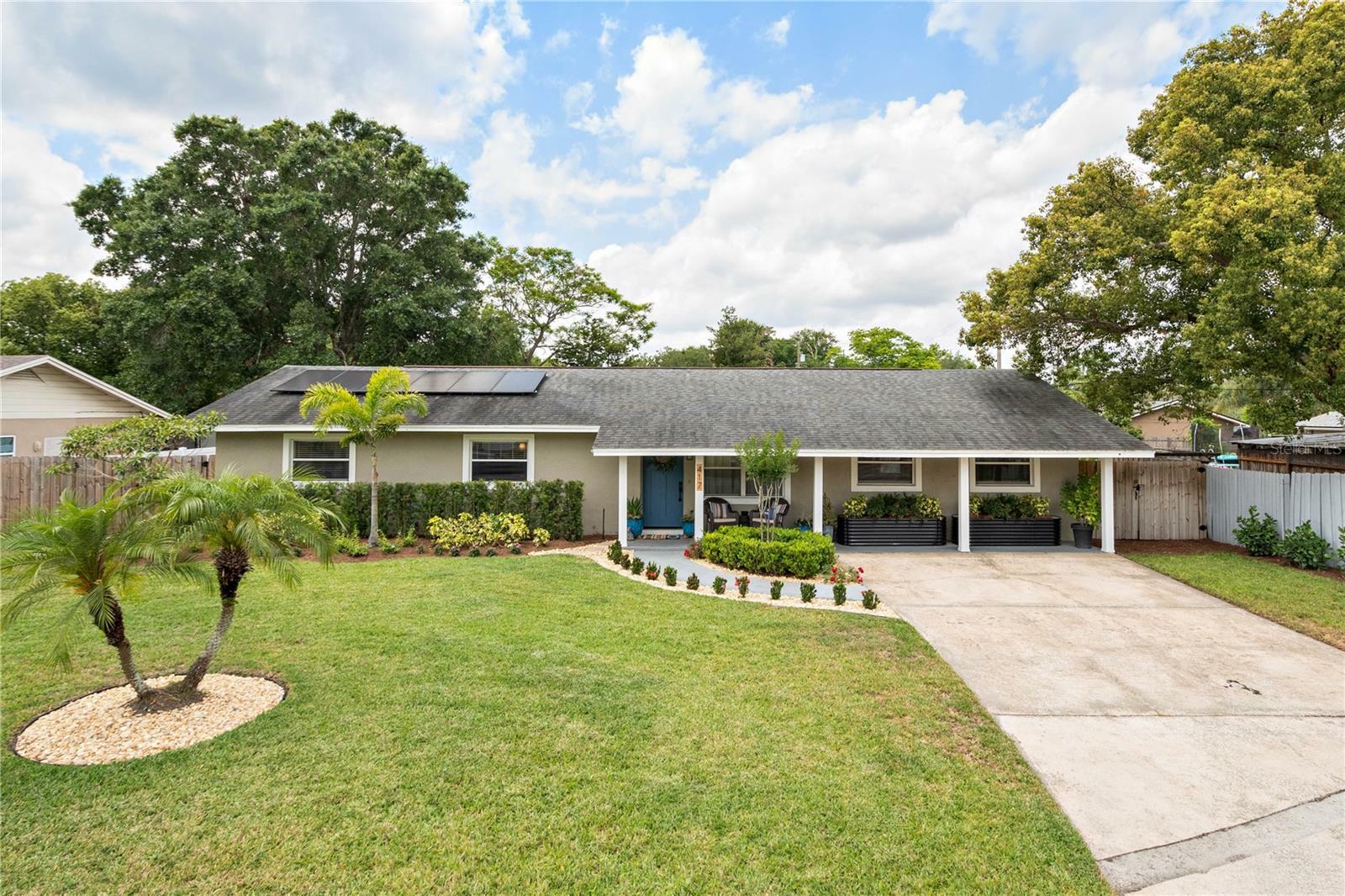 Property Photo: 417 Carvell Drive FL 32792