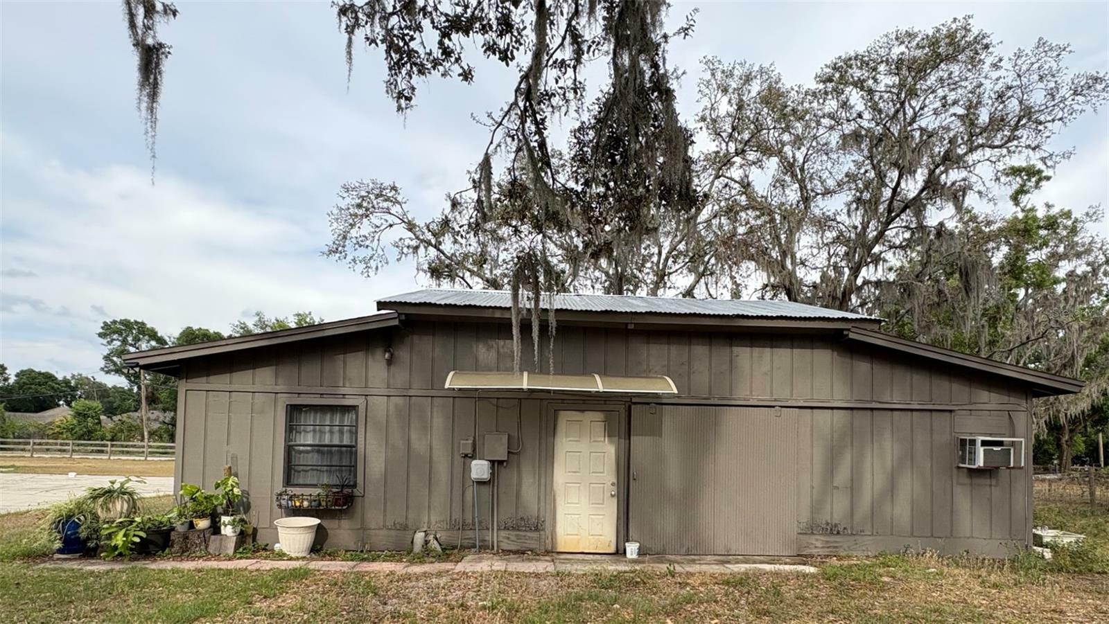 Property Photo: 3607 Ranch Road FL 33596