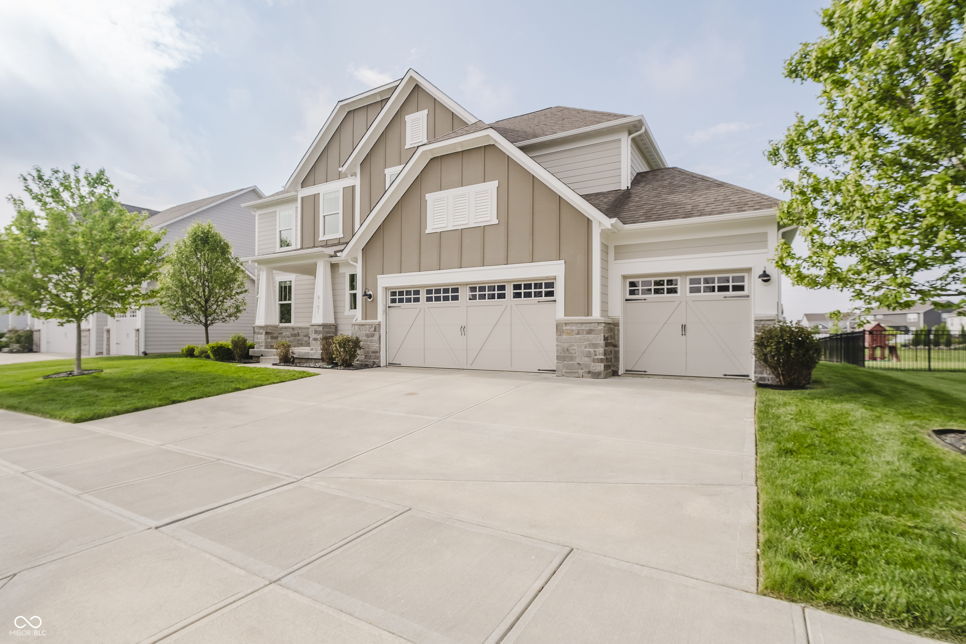 Property Photo: 6101 Hardwick Drive IN 46075