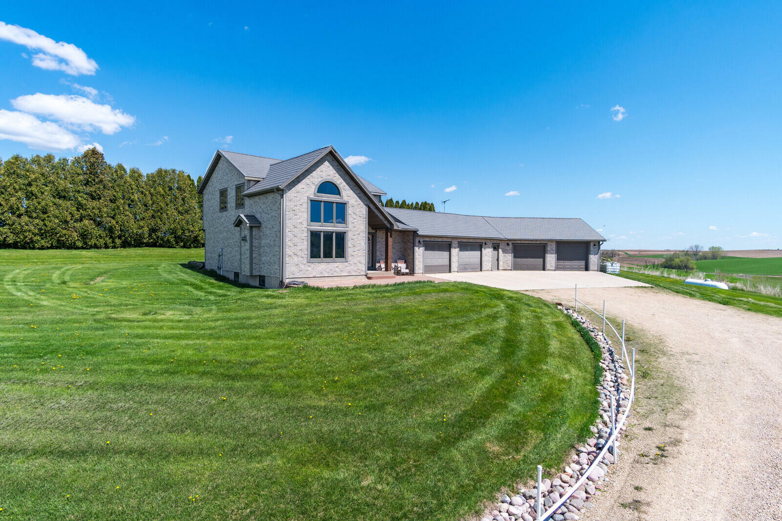 Property Photo: 11840 County 5 - MN 55921
