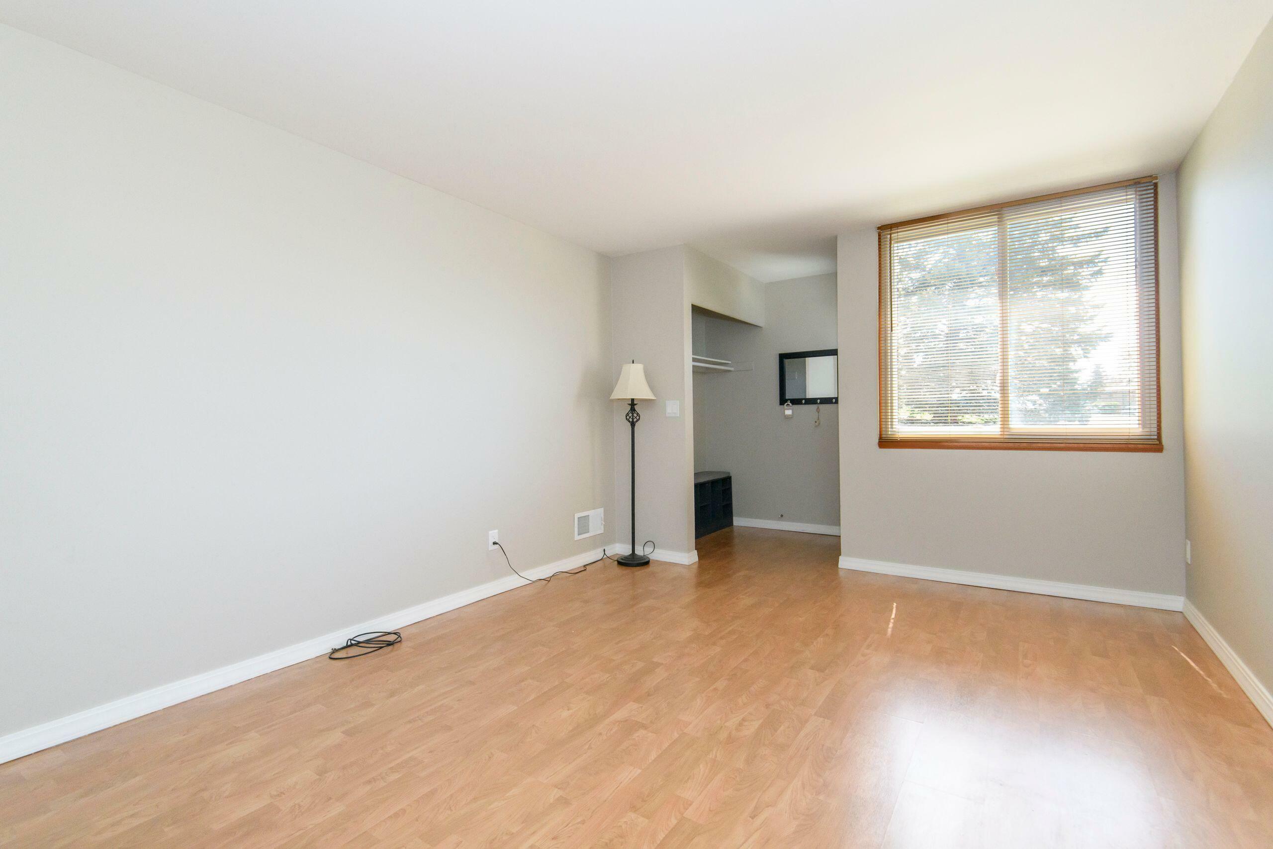 Property Photo: 1432 Big Bend Rd J WI 53189