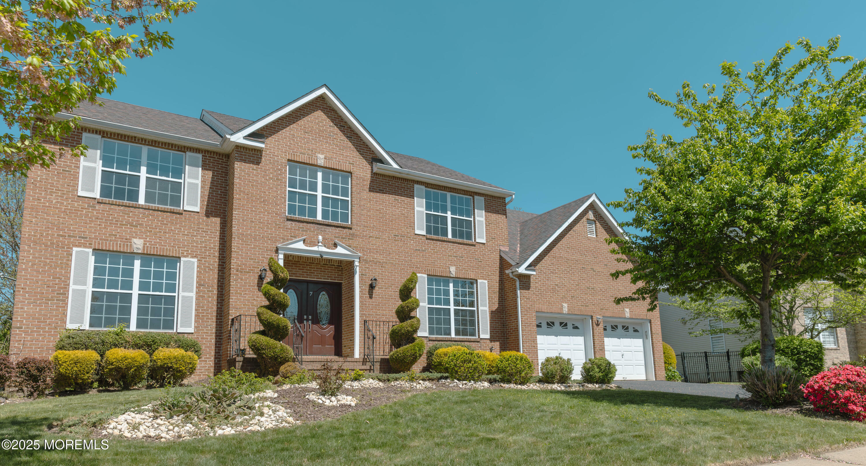 7 Regal Drive  Morganville NJ 07751 photo