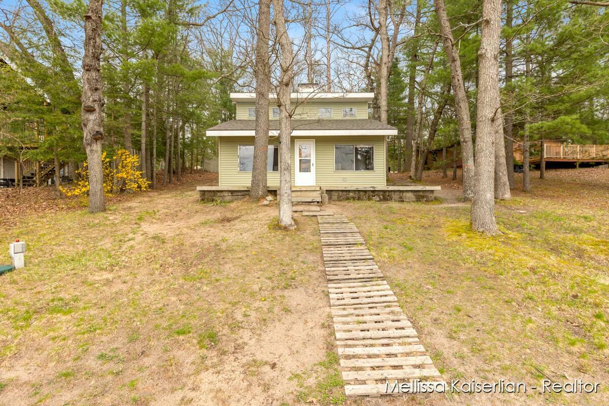 Property Photo: 105 S Emerson Drive MI 49402