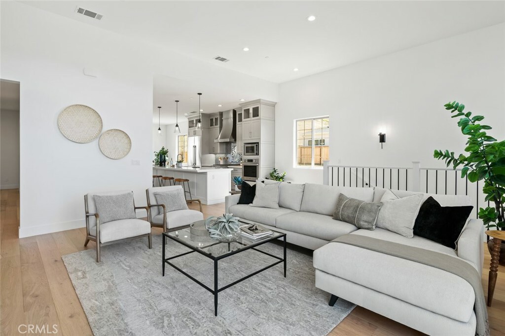 Property Photo: 4140 Hillside Drive CA 93401