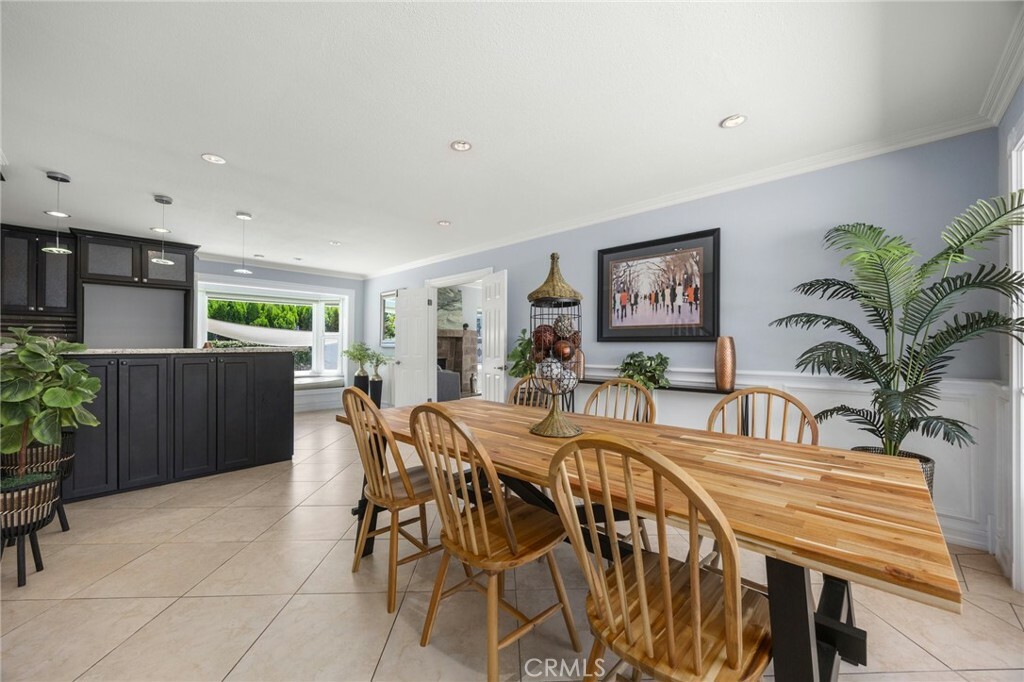 Property Photo: 324 Marymont Avenue CA 92870