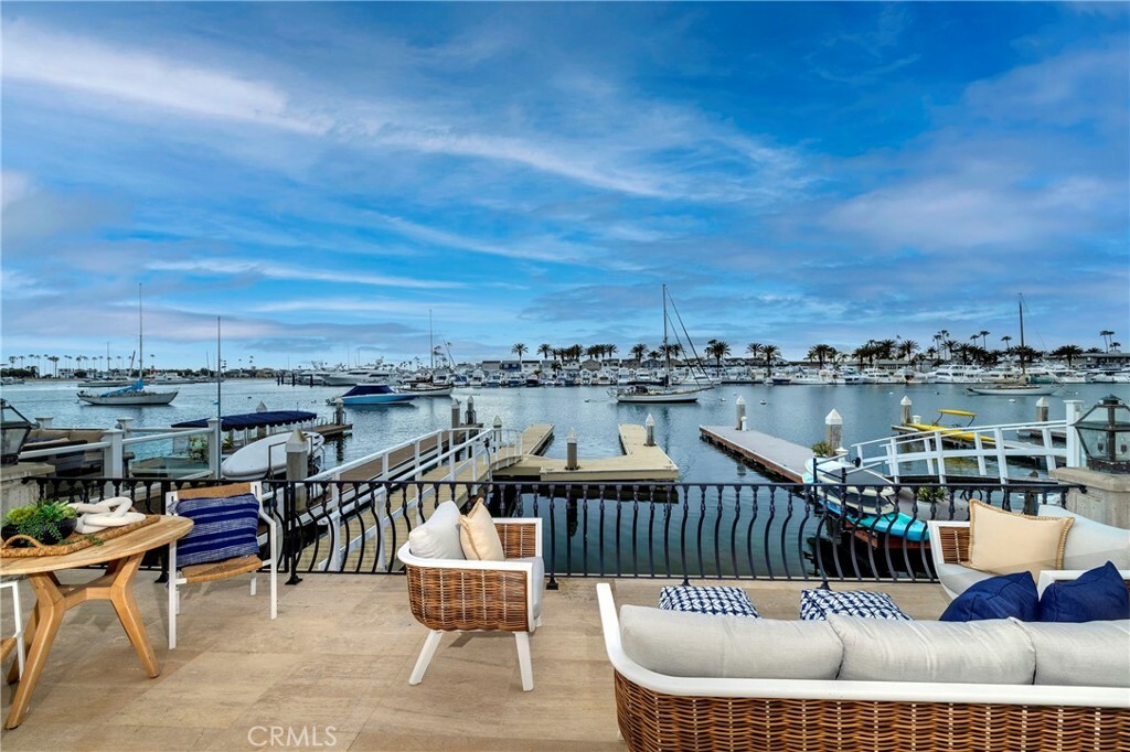 Property Photo: 339 Via Lido Soud CA 92663