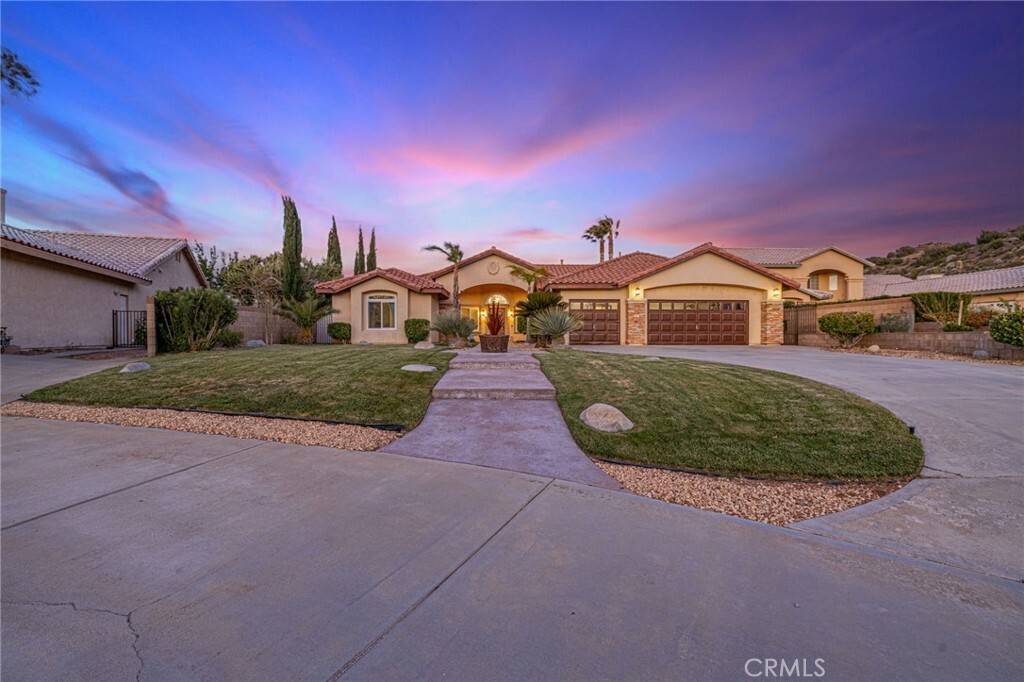 Property Photo: 40214 Jacinto Way CA 93551