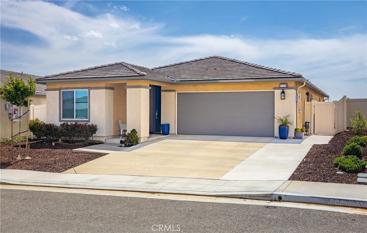 Property Photo: 1559 Lismore Lane CA 92223