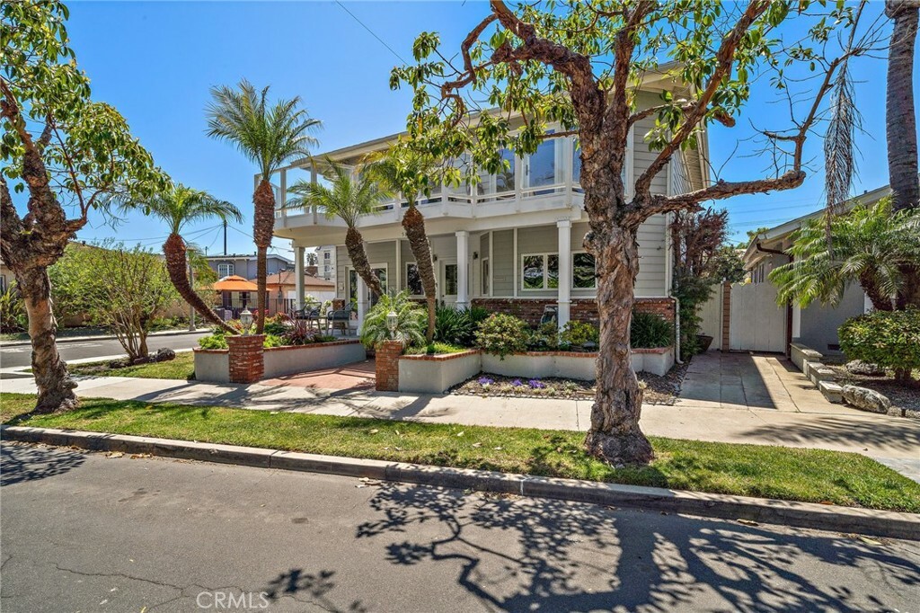 5894 E Appian Way  Long Beach CA 90803 photo
