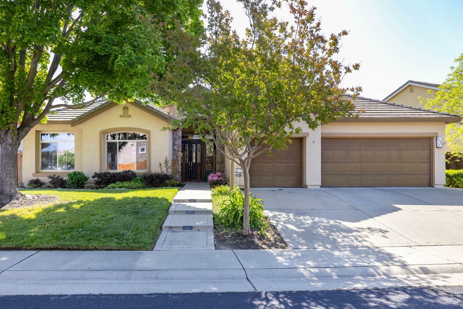 1581 Northpark Drive  Roseville CA 95747 photo