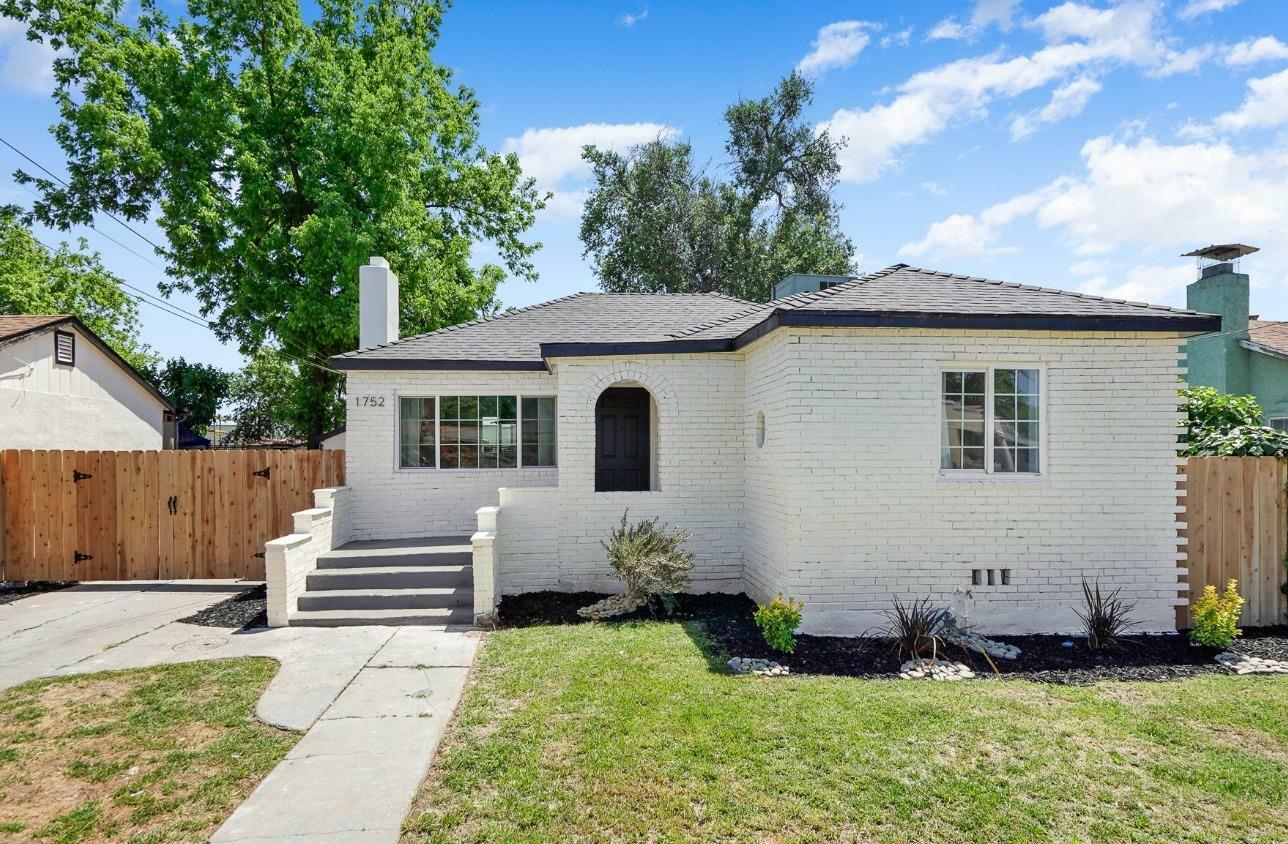 Property Photo:  1752 E Anderson Street  CA 95205 