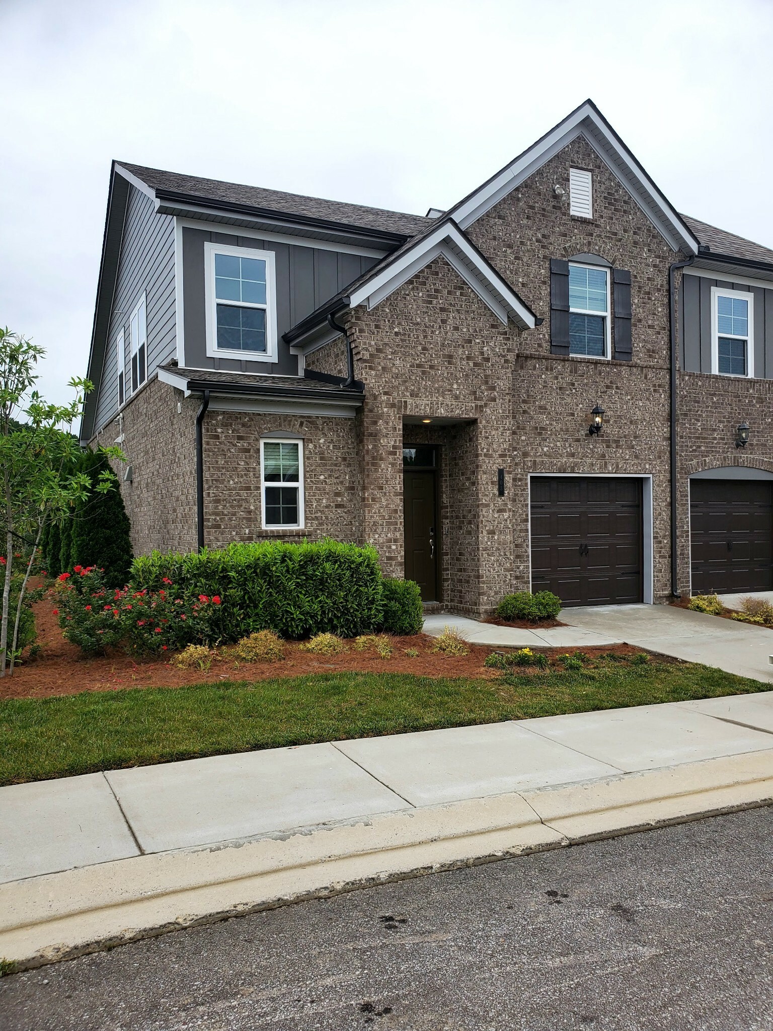 Property Photo: 403 Wooden Shoe Way TN 37090