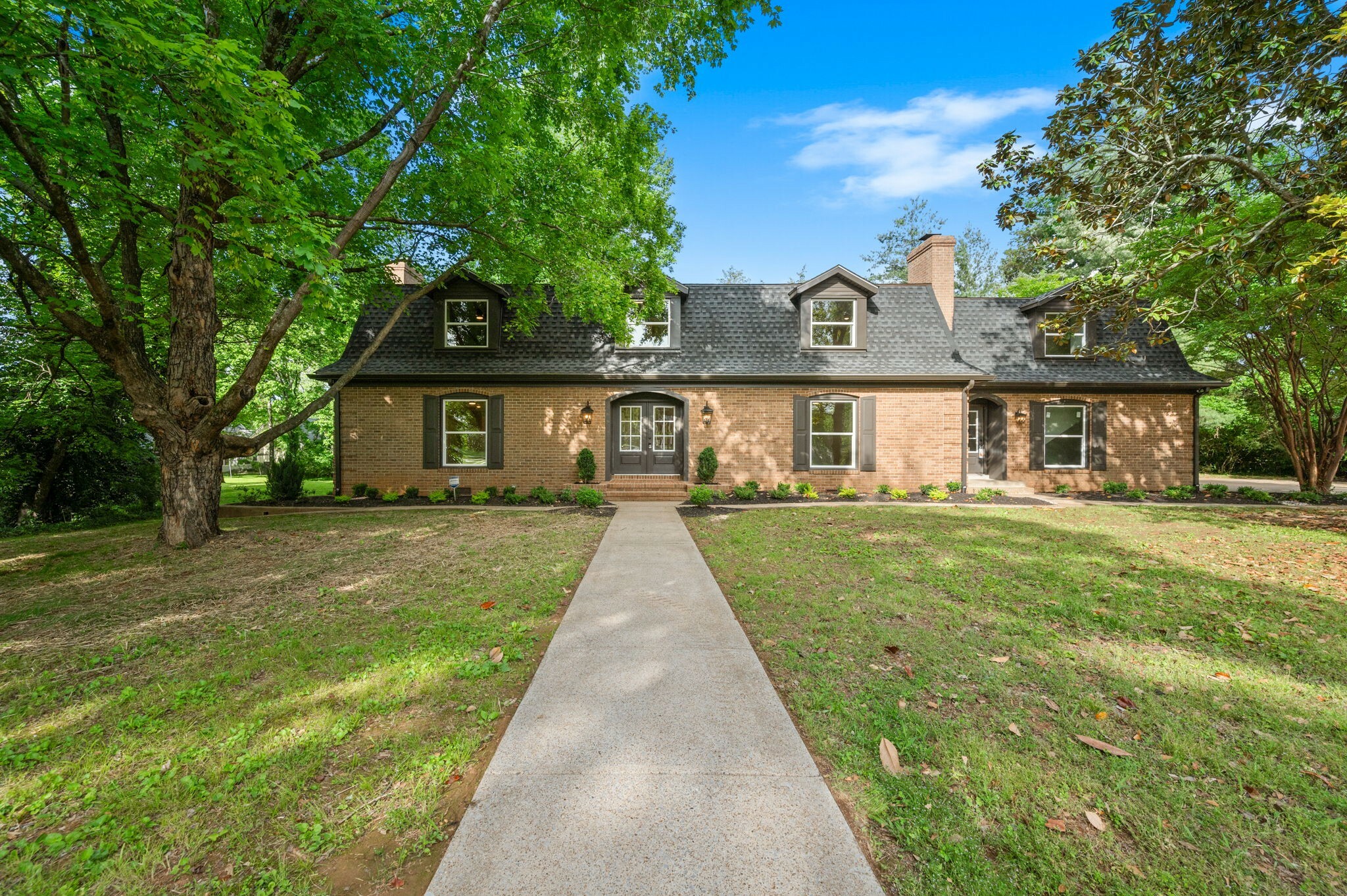 Property Photo: 1311 Halifax Ct TN 37130