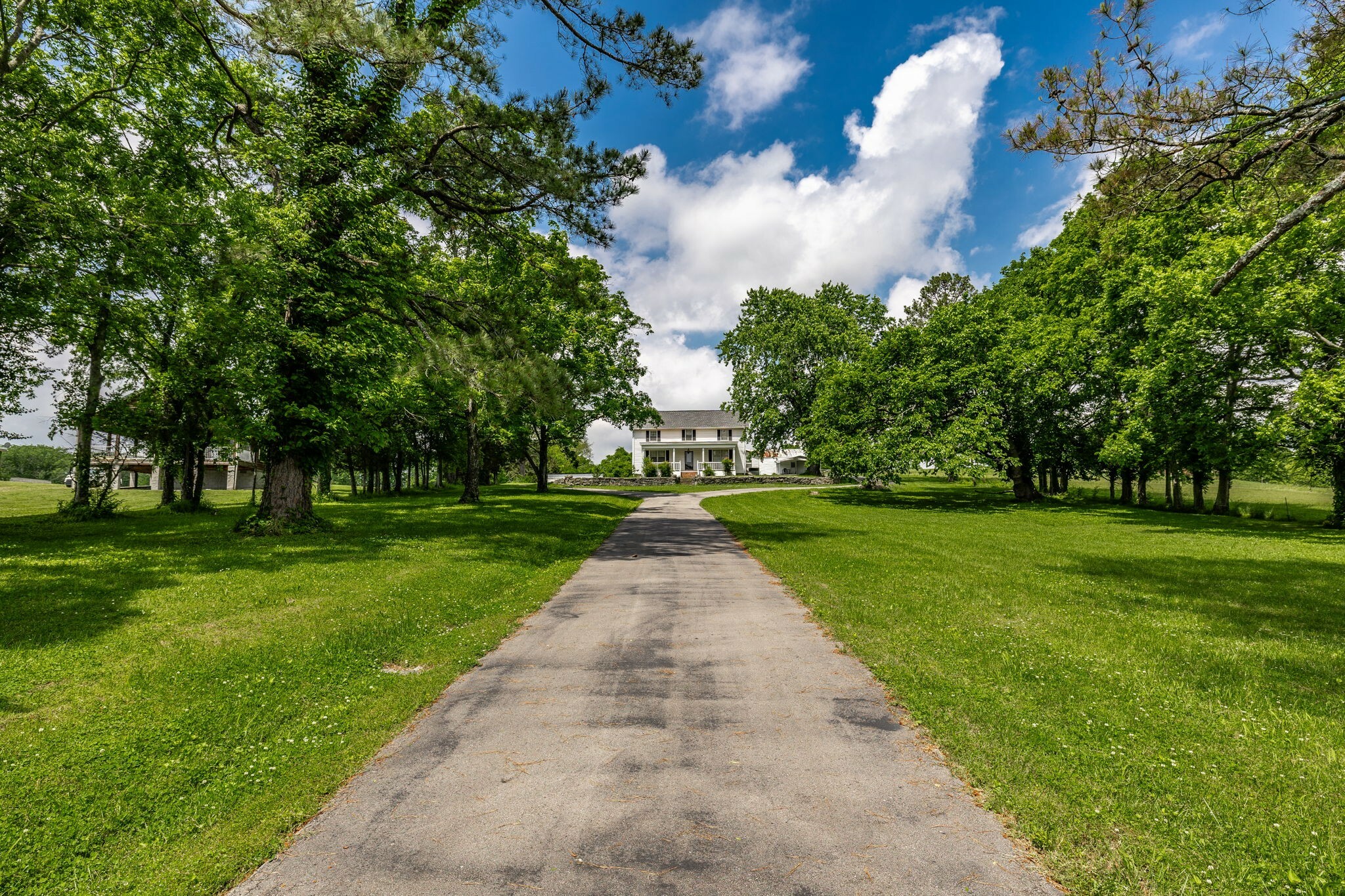 Property Photo: 1710 Woods Ferry Rd TN 37066
