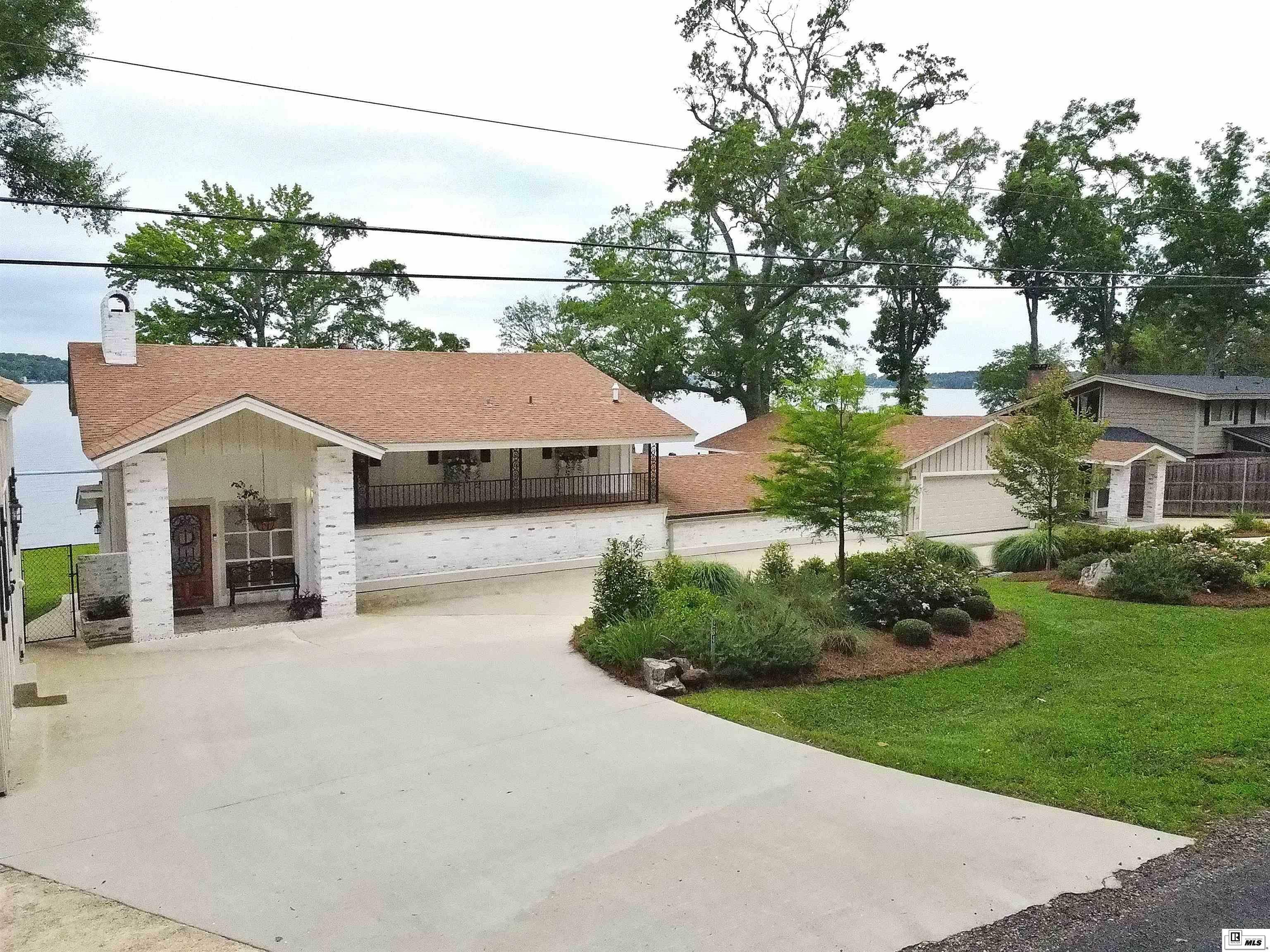 284 Wildwood Drive  Farmerville LA 71241 photo