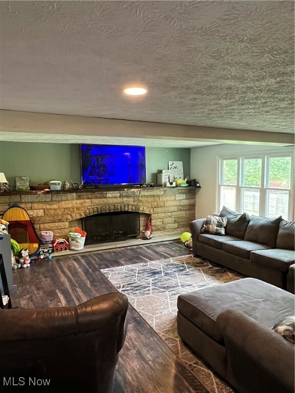 Property Photo: 14 E Oakland Boulevard OH 44471