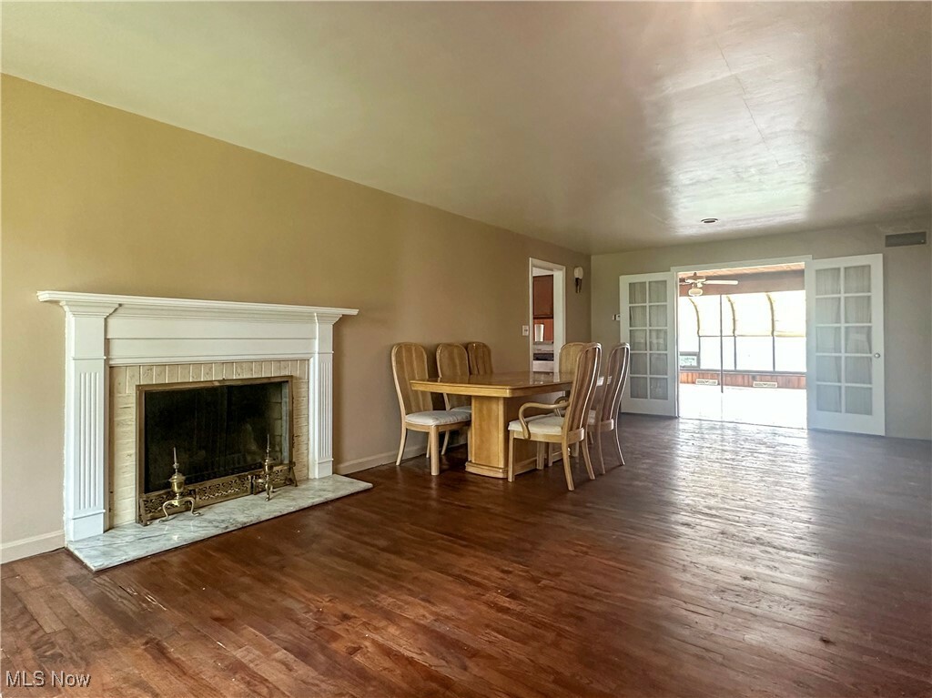 Property Photo: 1357 Kearney Street OH 44446
