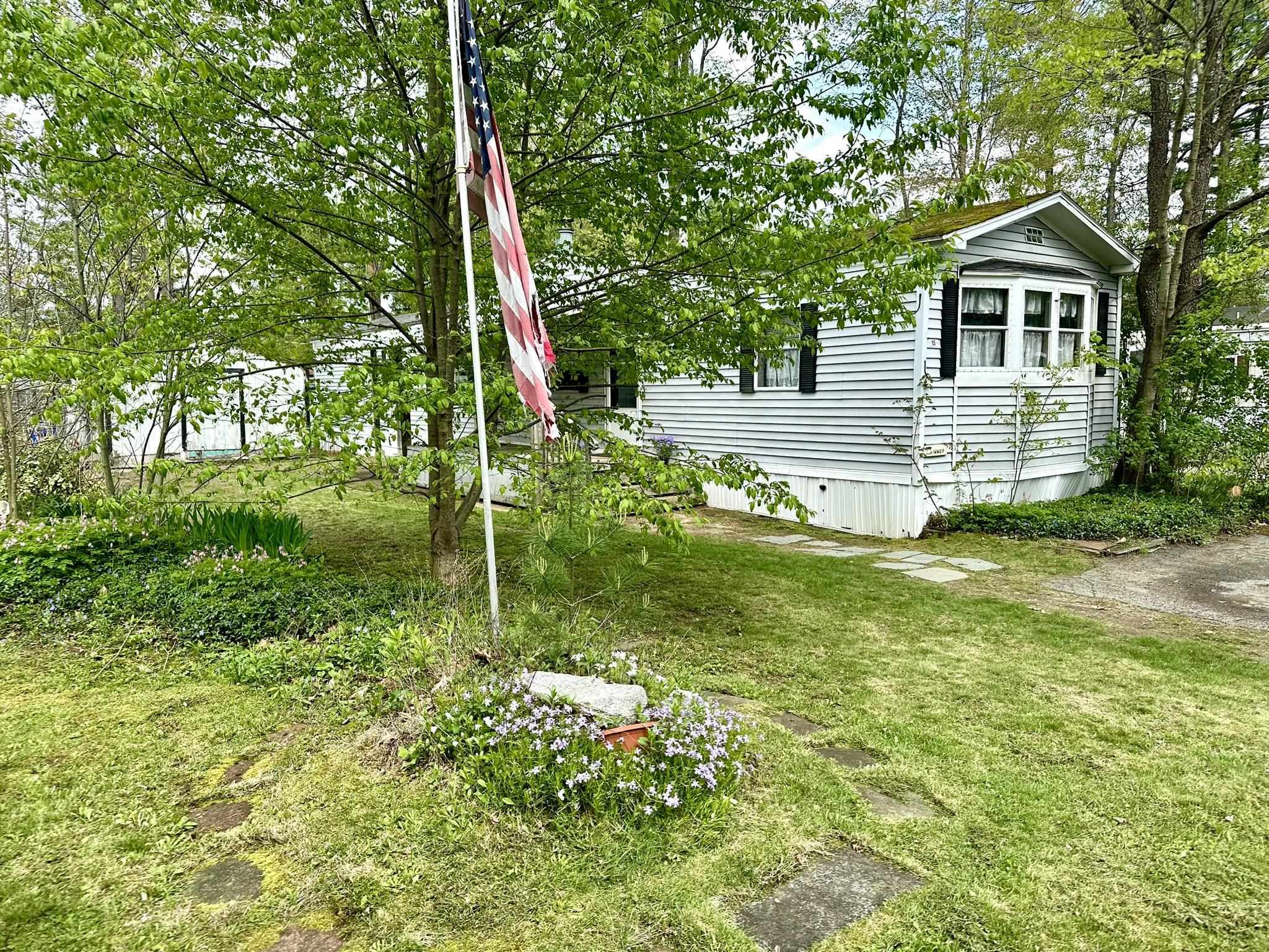 Property Photo: 15 Blue Jay Court NH 03431