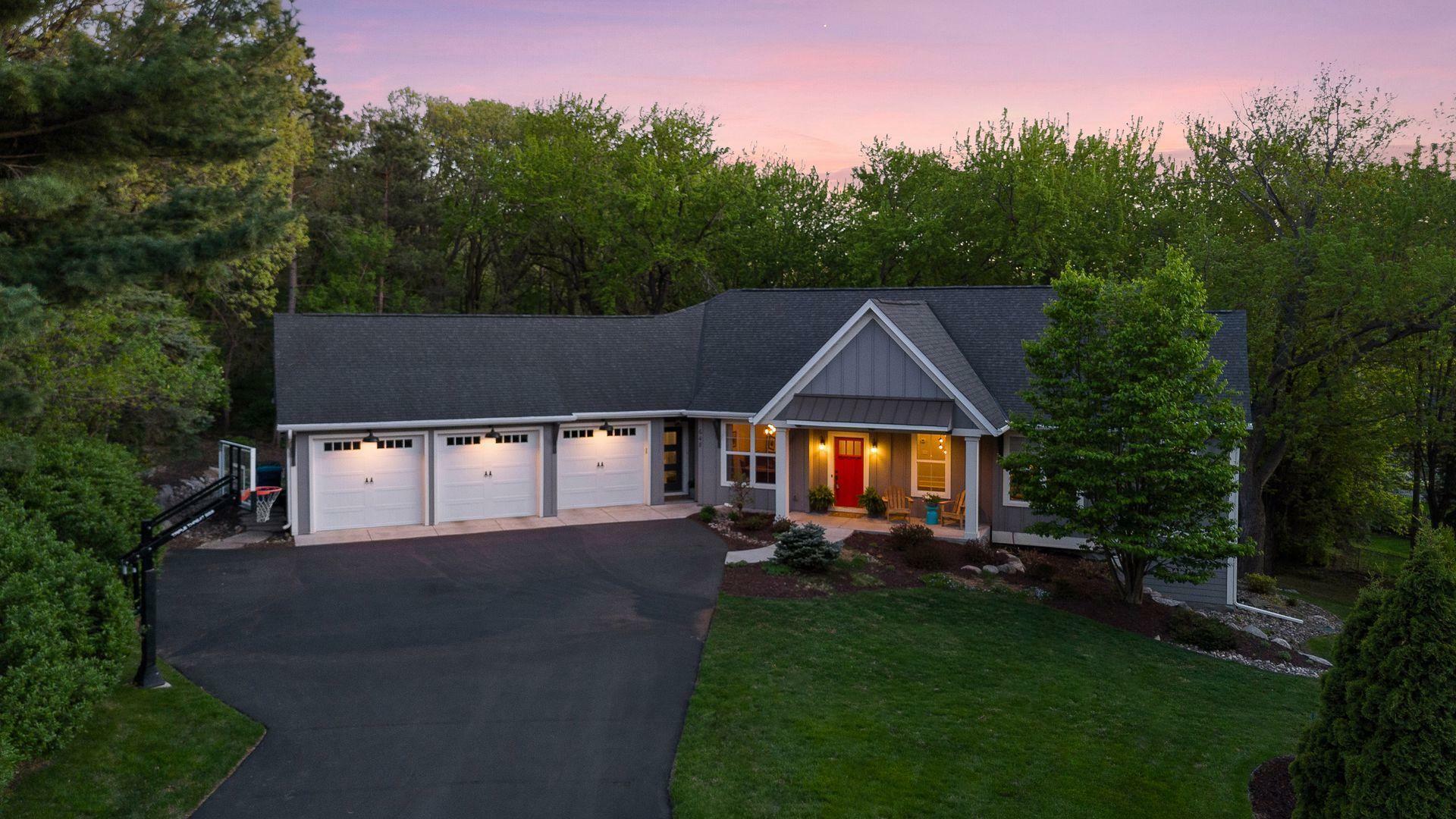Property Photo: 648 Sunset Lane MN 55118