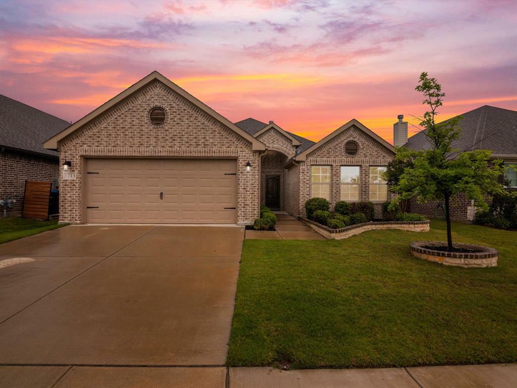 Property Photo: 1713 Victoria Drive TX 76131