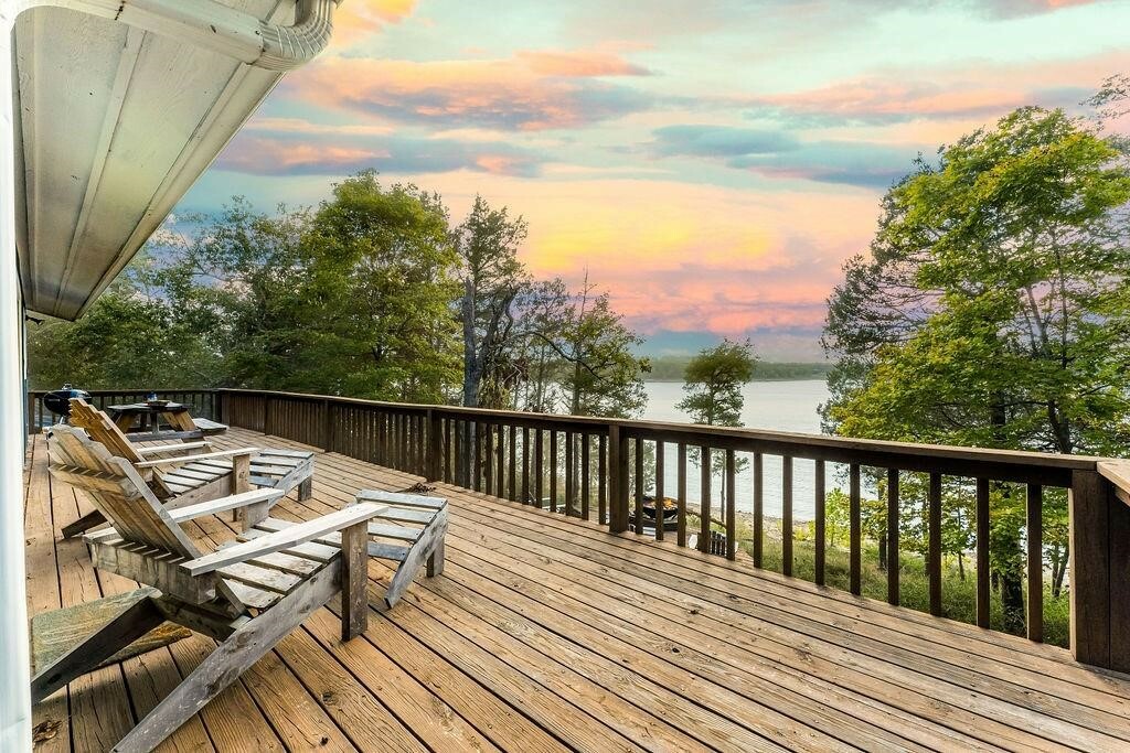 Property Photo: 9211 Larue Road AR 72756