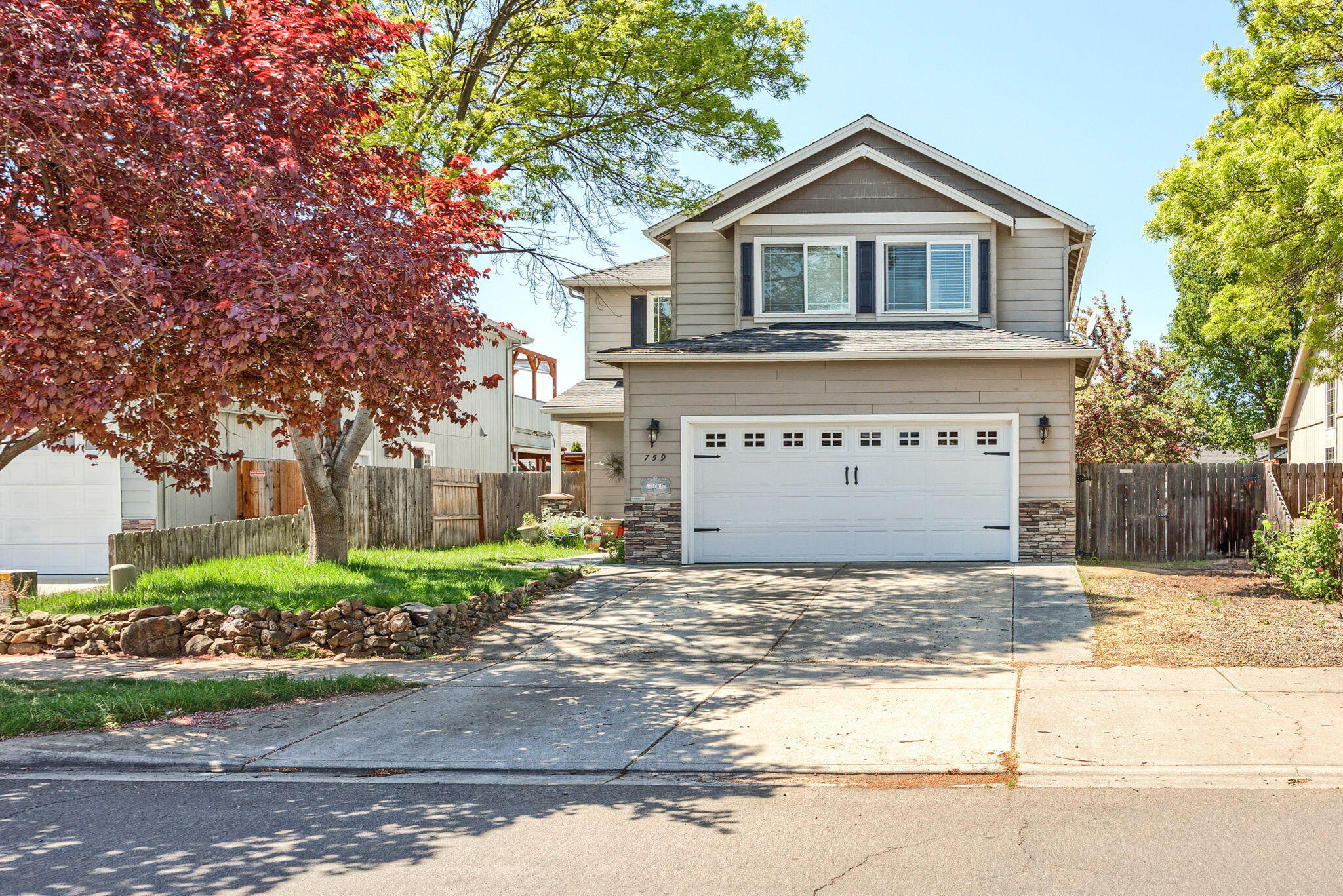 Property Photo:  759 Spring Valley Drive  OR 97501 