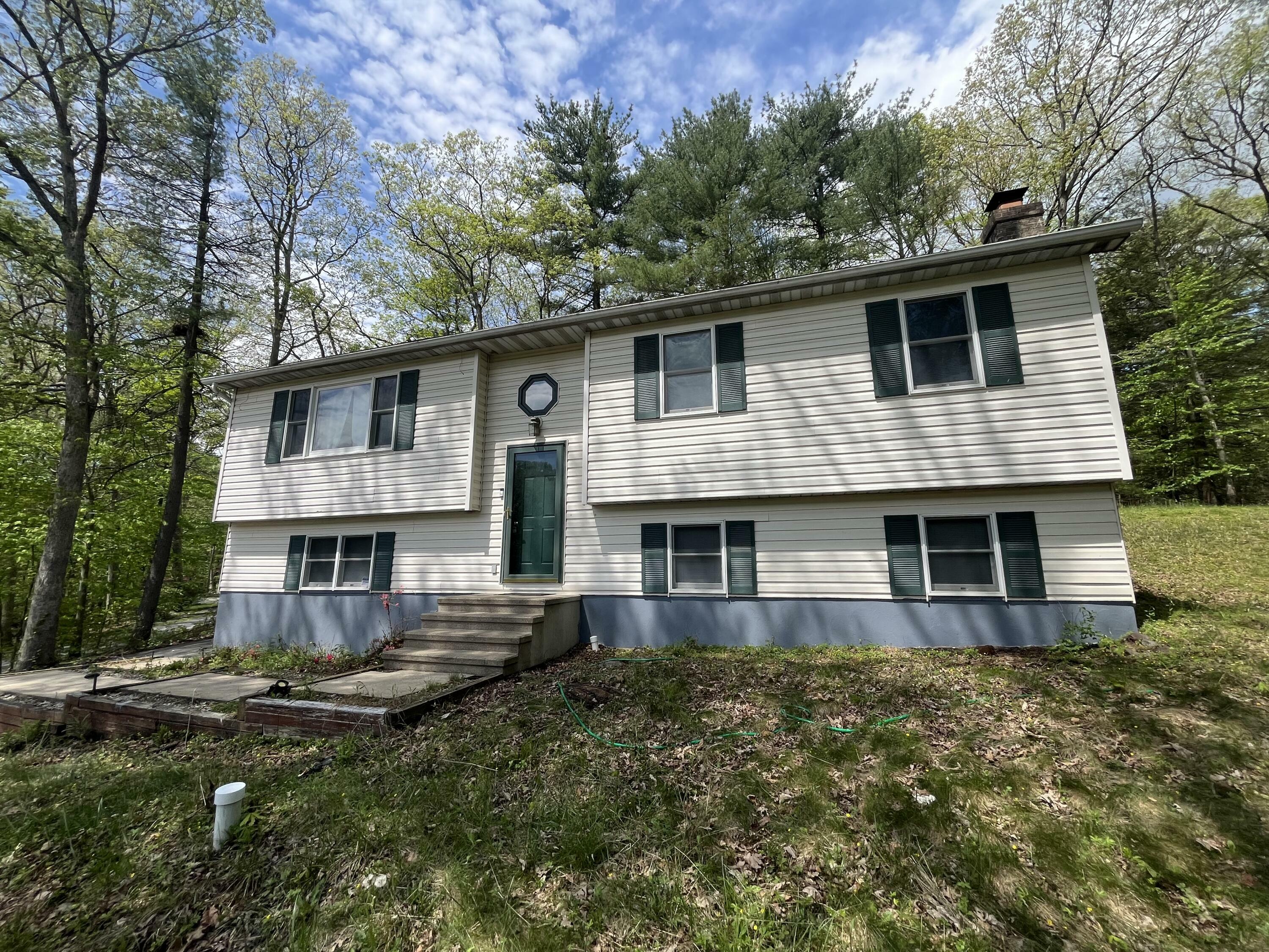 2637 Fernwood Avenue  Bartonsville PA 18321 photo