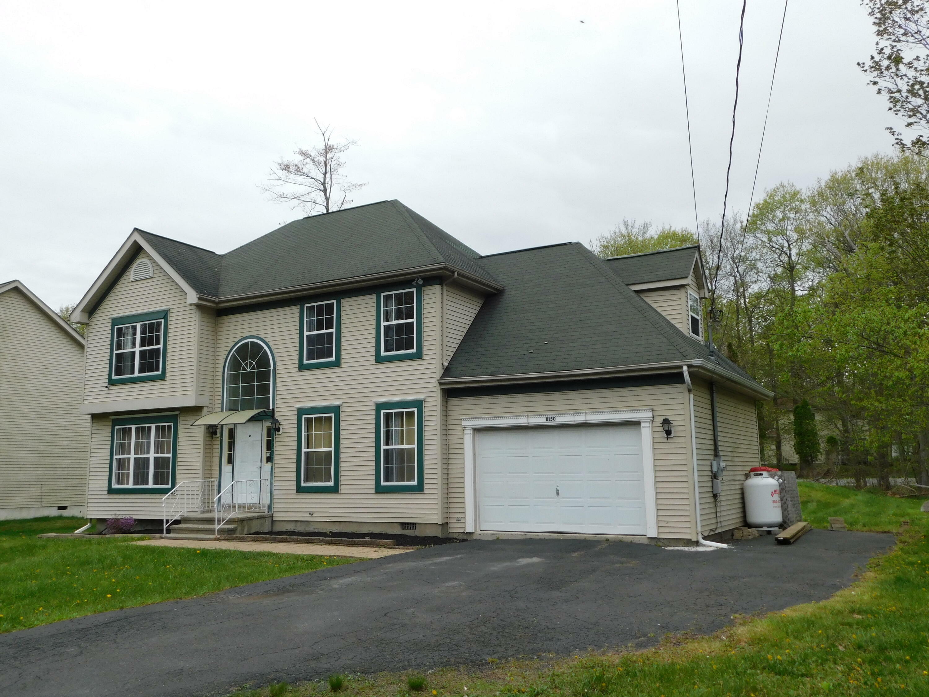 Property Photo: 8150 Mayfair Road PA 18466
