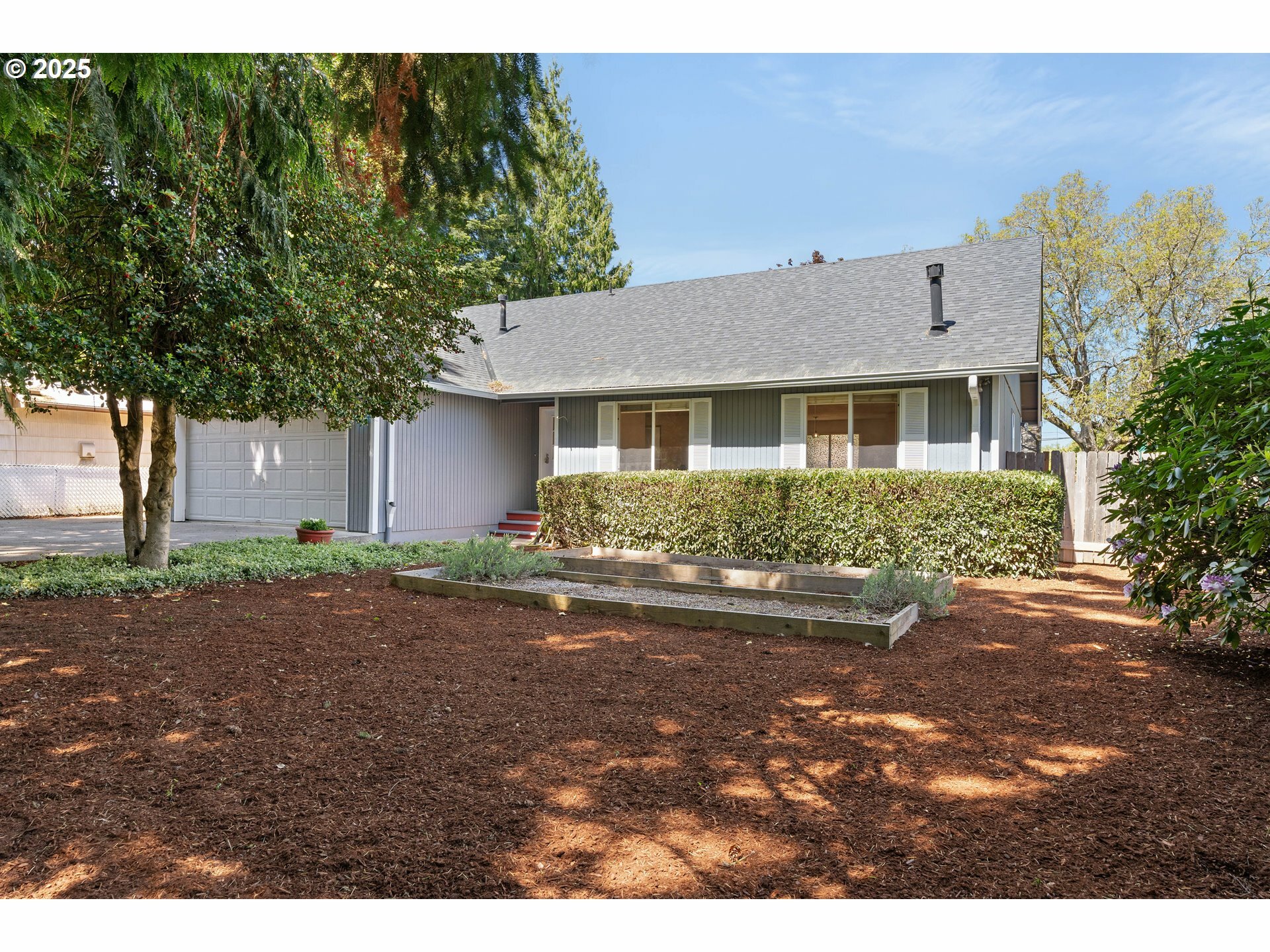 4309 NE Jarrett St  Portland OR 97218 photo