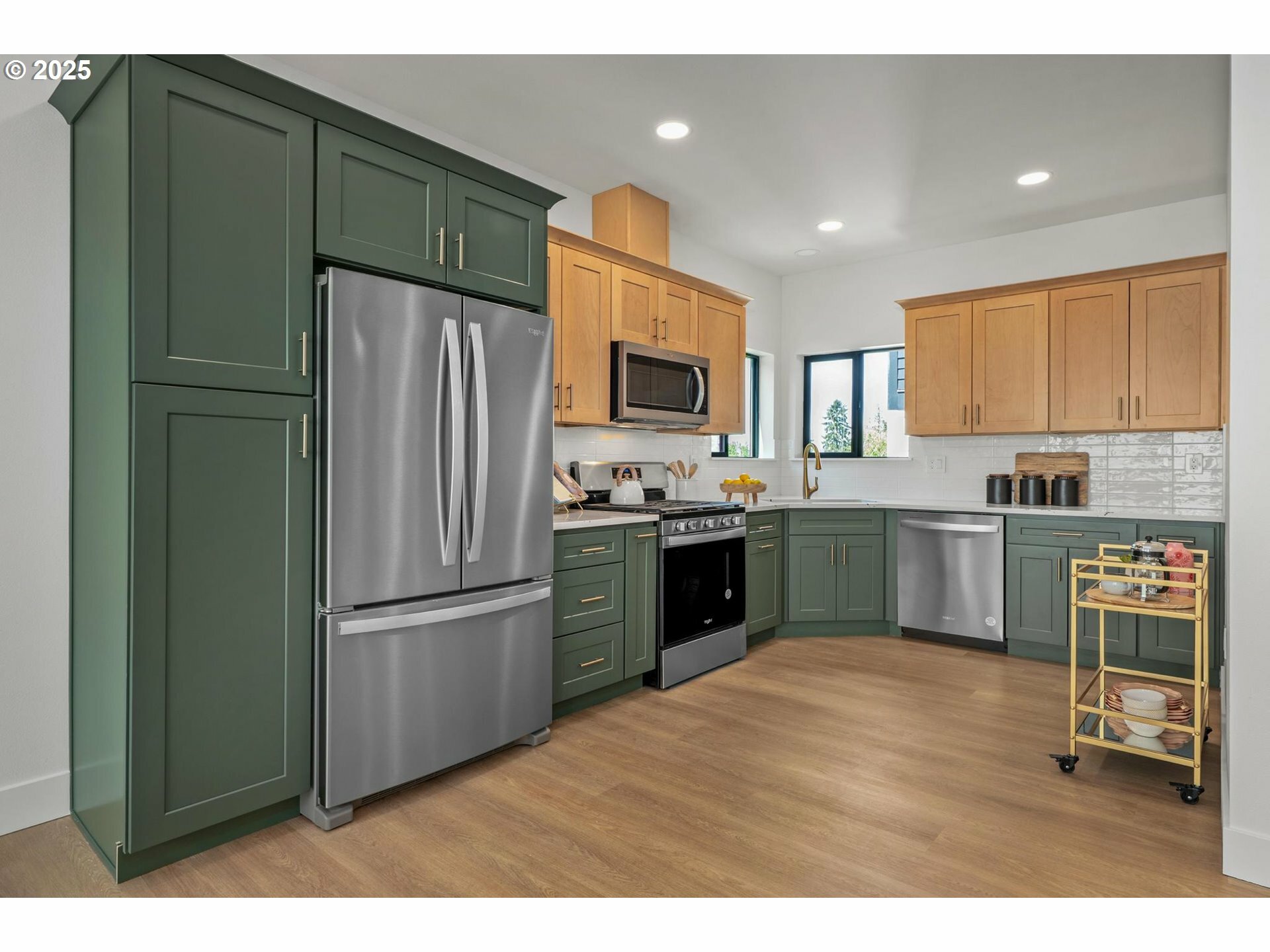 Property Photo: 10729 NE Fremont St OR 97220