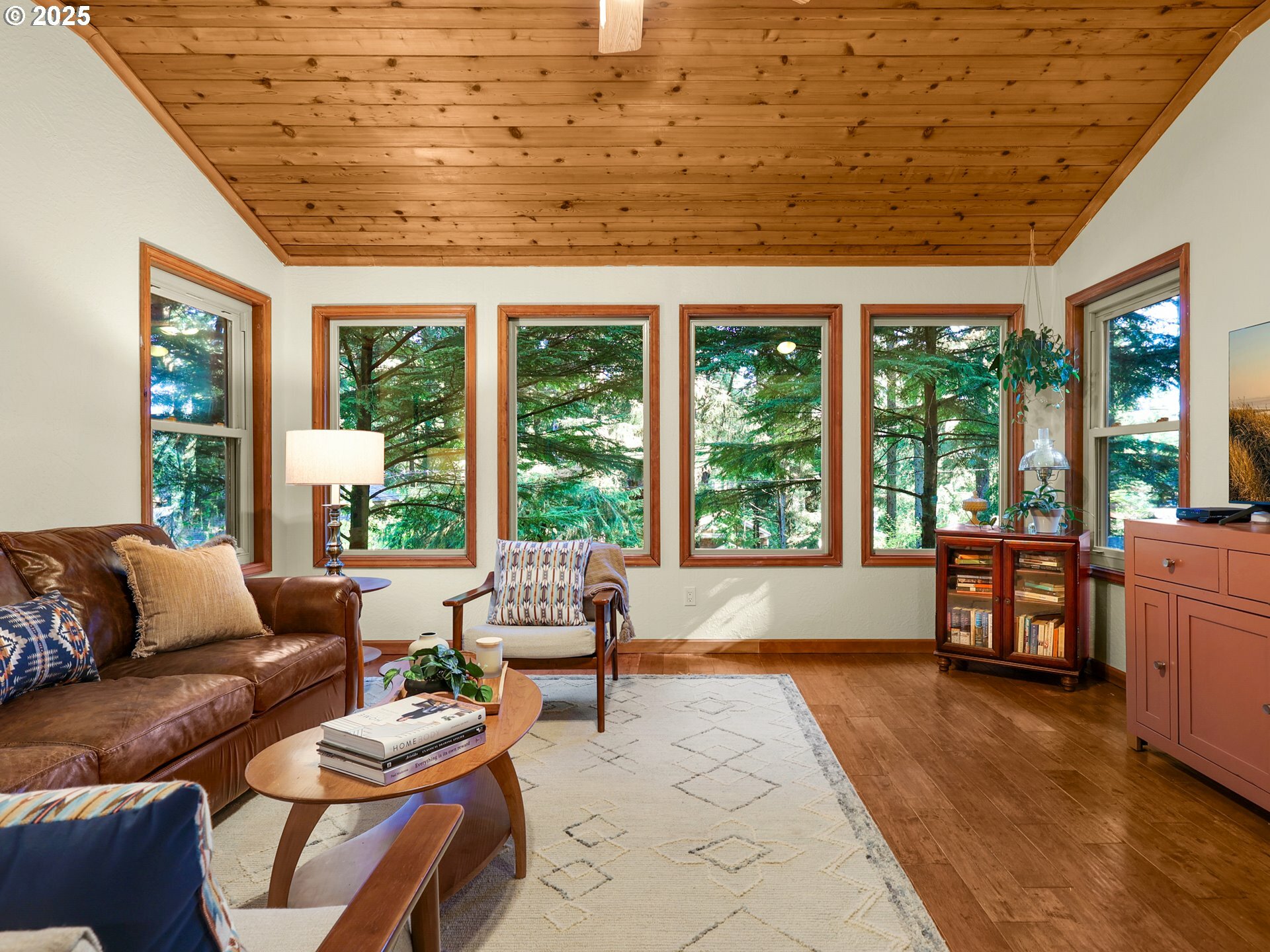 Property Photo: 163 Arbor Ln OR 97110
