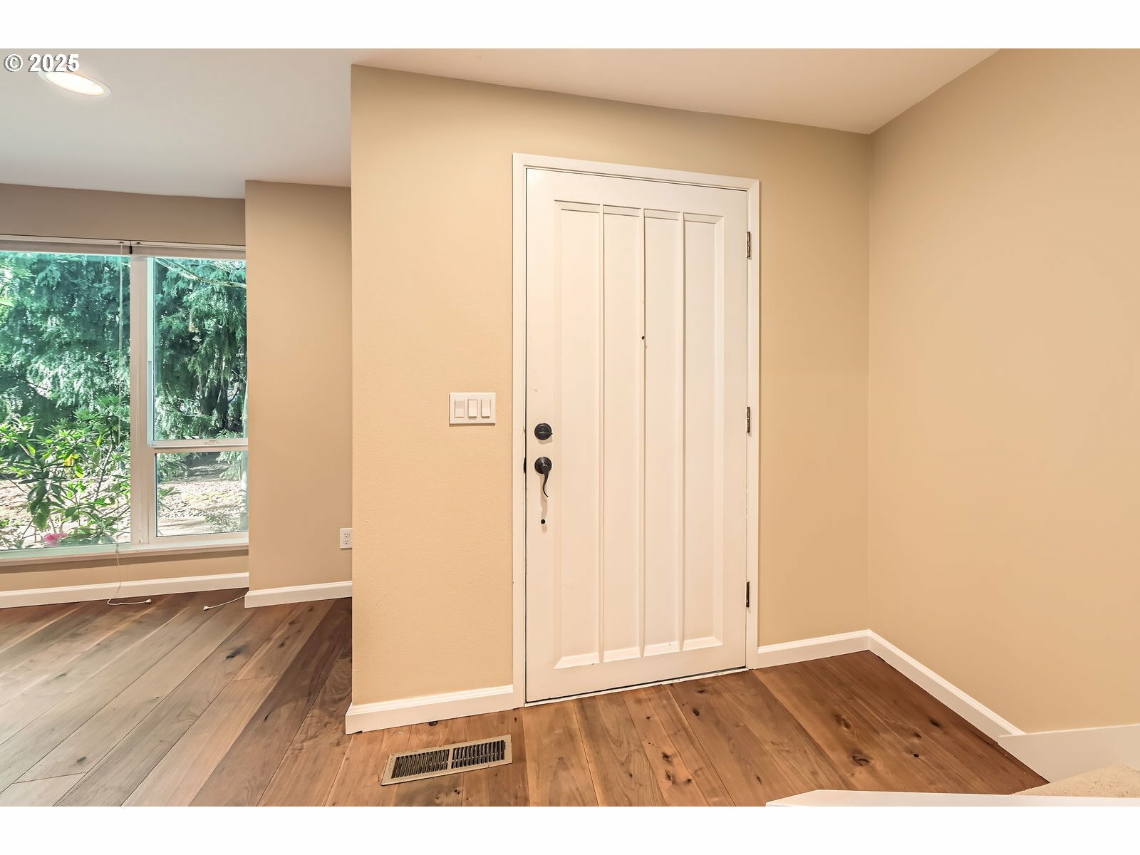 Property Photo: 1744 NW 143rd Ave OR 97229
