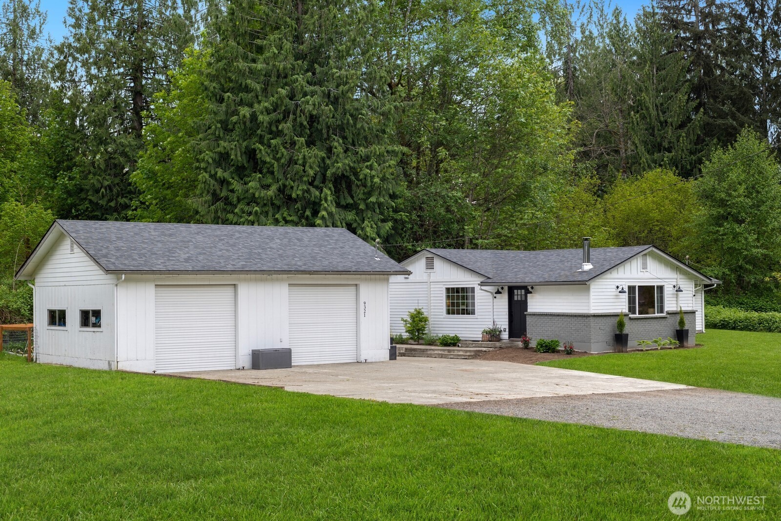 Property Photo:  9321  163rd  SE  WA 98290 