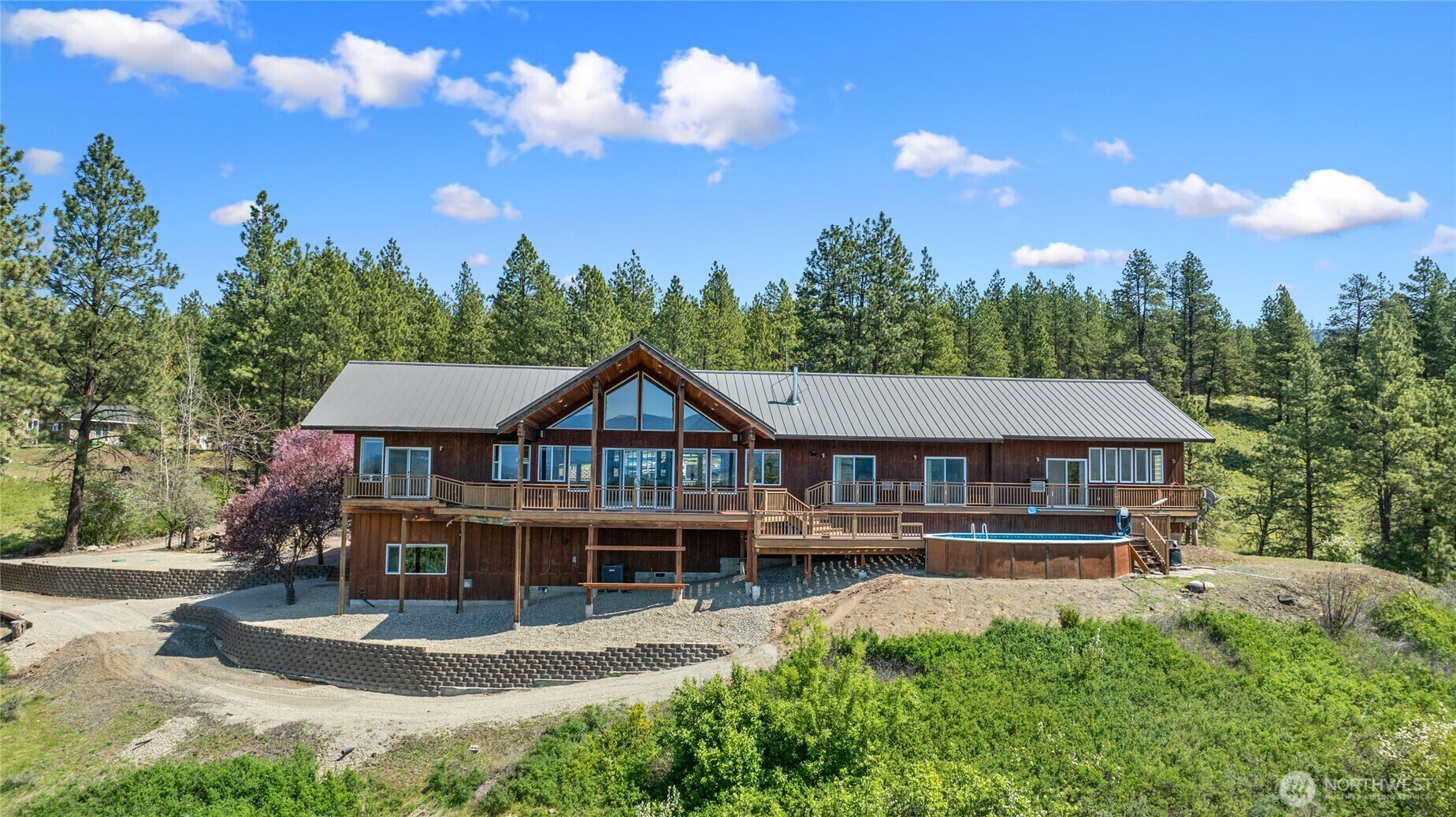 Property Photo: 2262 Lambert Road WA 98922