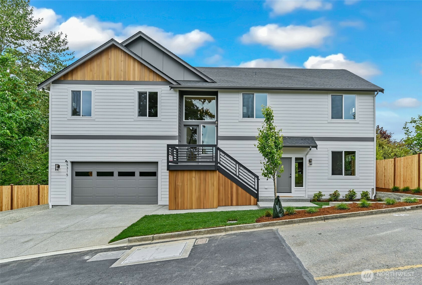 Property Photo: 5315 S 166th Avenue WA 98168
