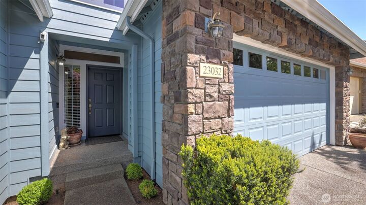 Property Photo: 23032 NE 139th Court WA 98053