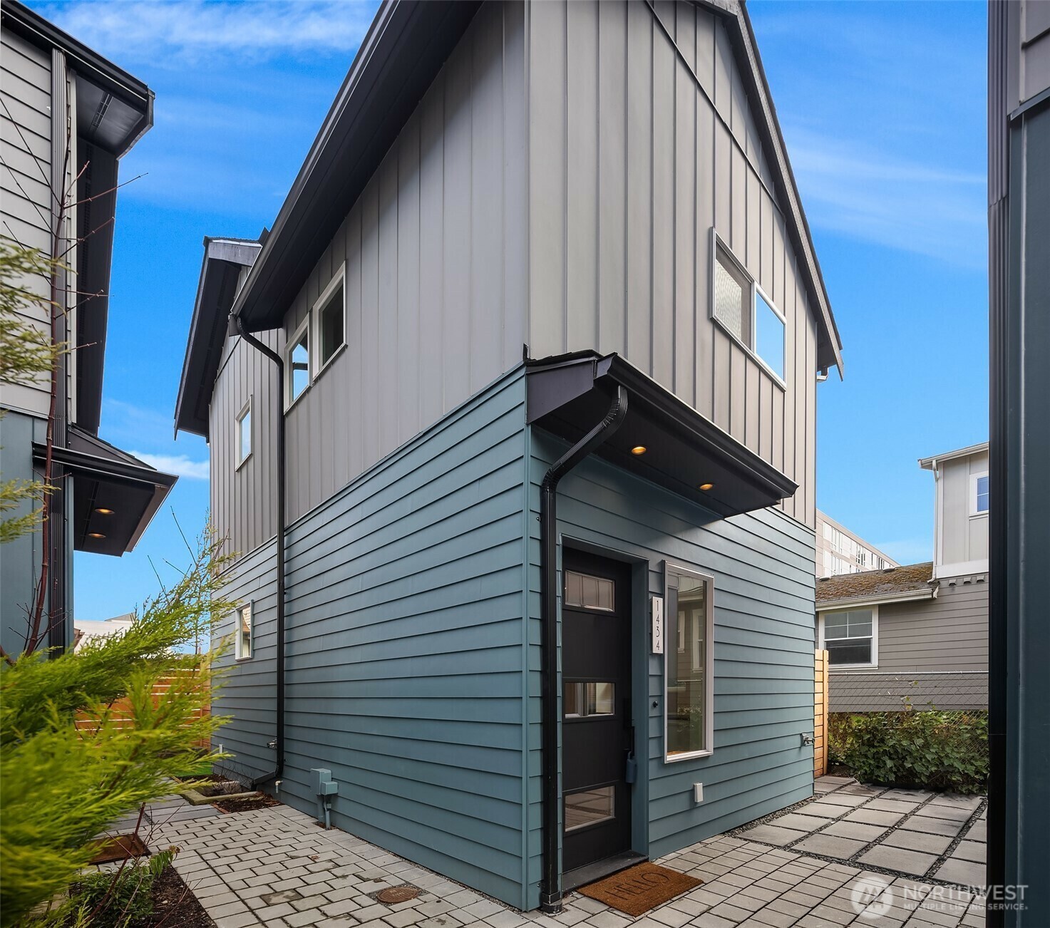 1434  22nd Avenue  Seattle WA 98122 photo
