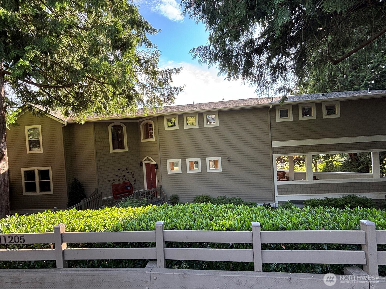 Property Photo: 11205 NE 95th Street WA 98033