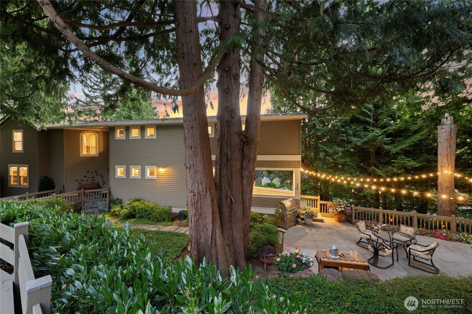 Property Photo:  11205 NE 95th Street  WA 98033 