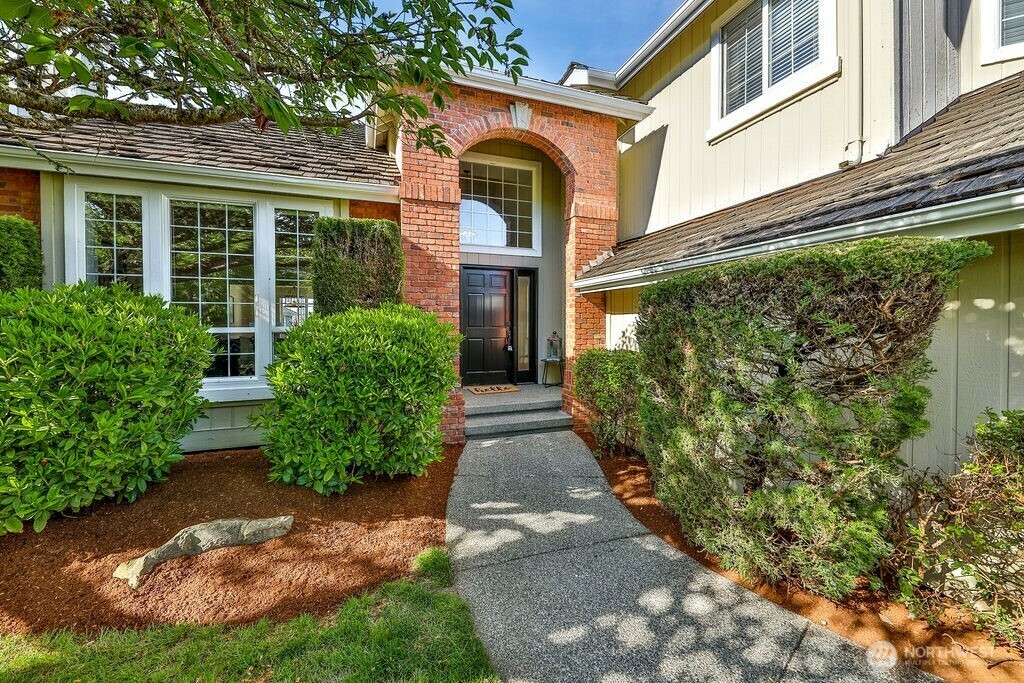 Property Photo:  16122 SE 266th Street  WA 98042 