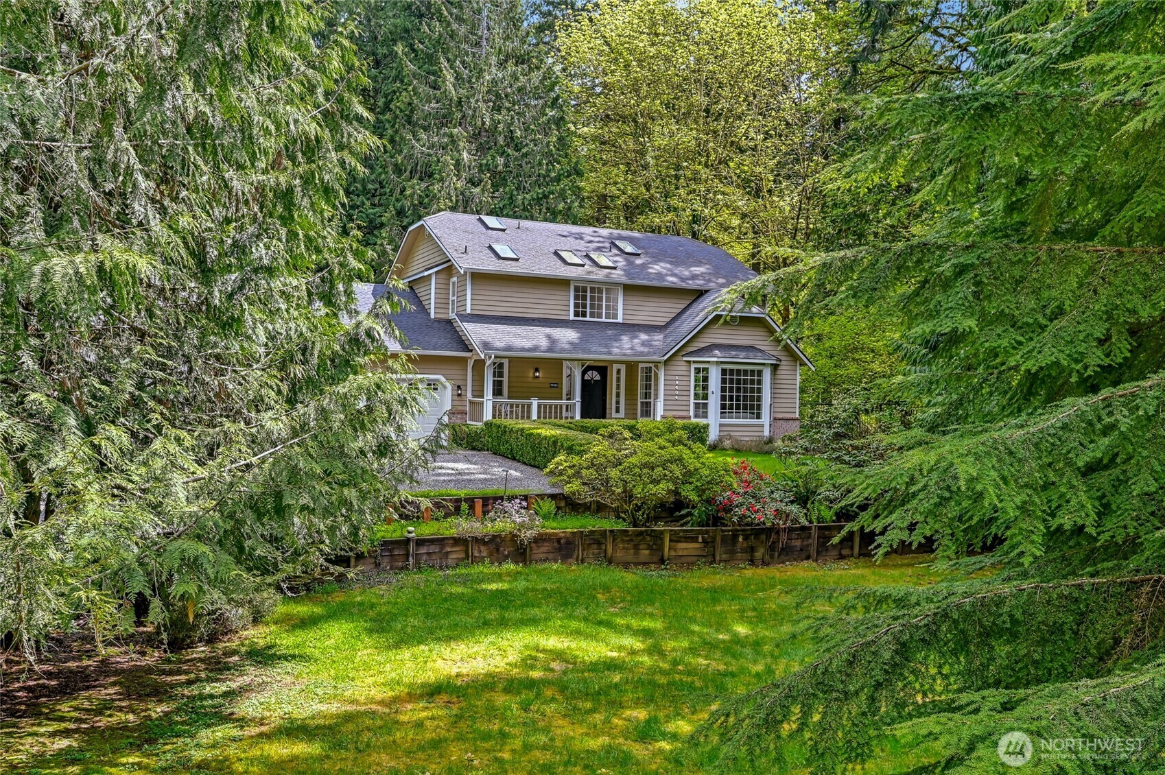 Property Photo: 19404 226th Avenue NE WA 98077
